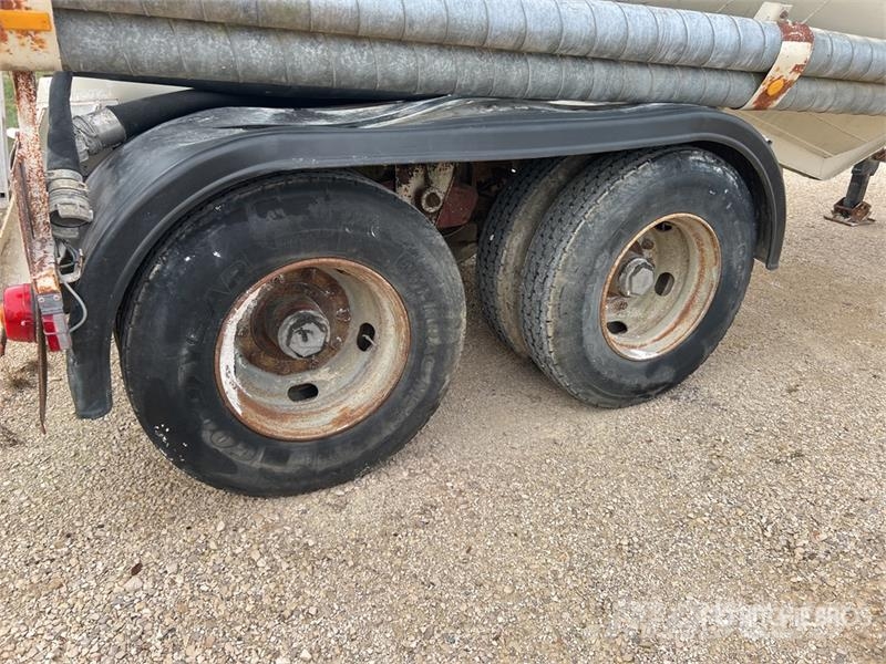 Filiat TA32E T/A Citerne A Chaux Tanker Trailer Prikolice za cisterne