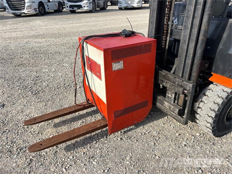 Fimsa E 2500 2500 kg Electric Forklift Empilhadores eléctricos