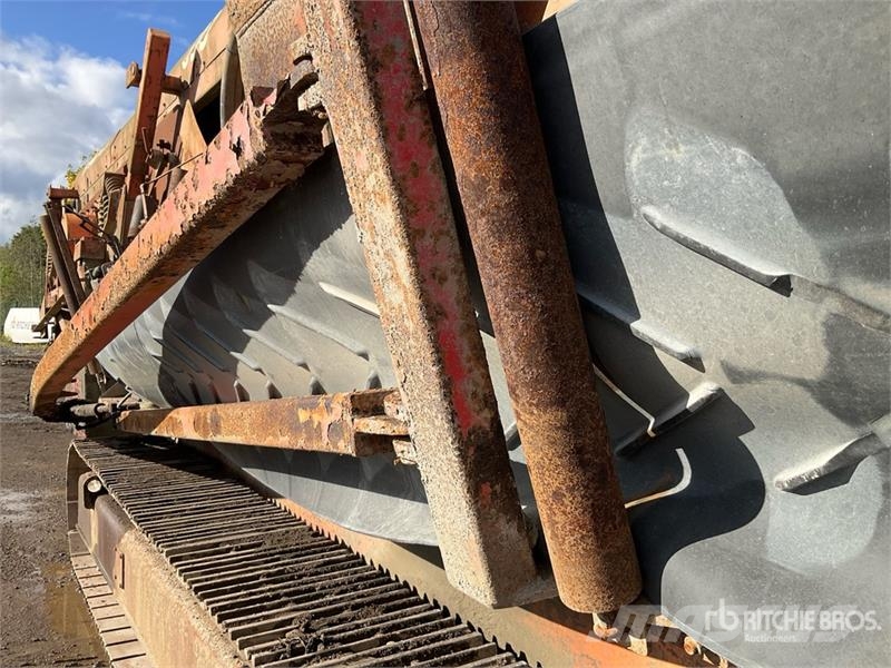 Finlay 693 Tracked Incline Screen Plant Screeners