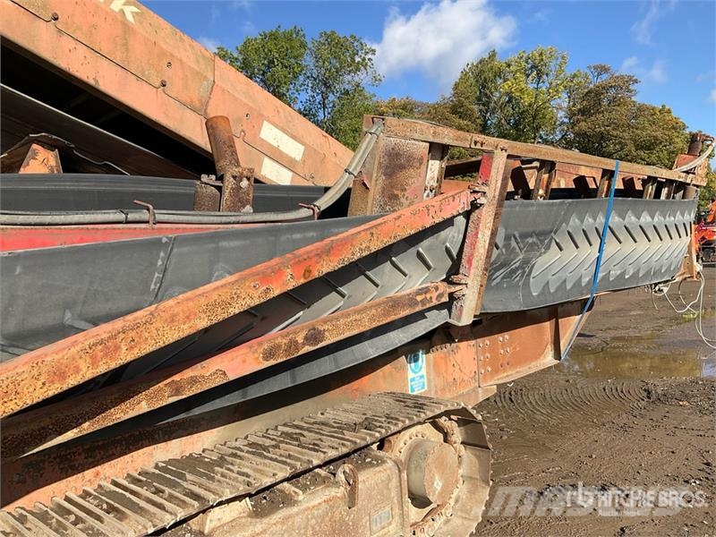 Finlay 693 Tracked Incline Screen Plant Screeners