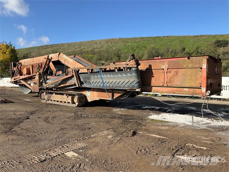 Finlay 693 Tracked Incline Screen Plant Screeners