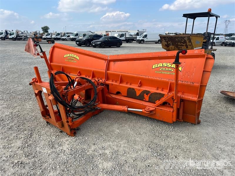  Fissore LA300 3P Snow Plow حراثات ونصول الجليد