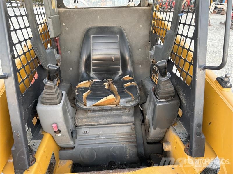  FKI 344 Skid Steer Loader Мини товарачи
