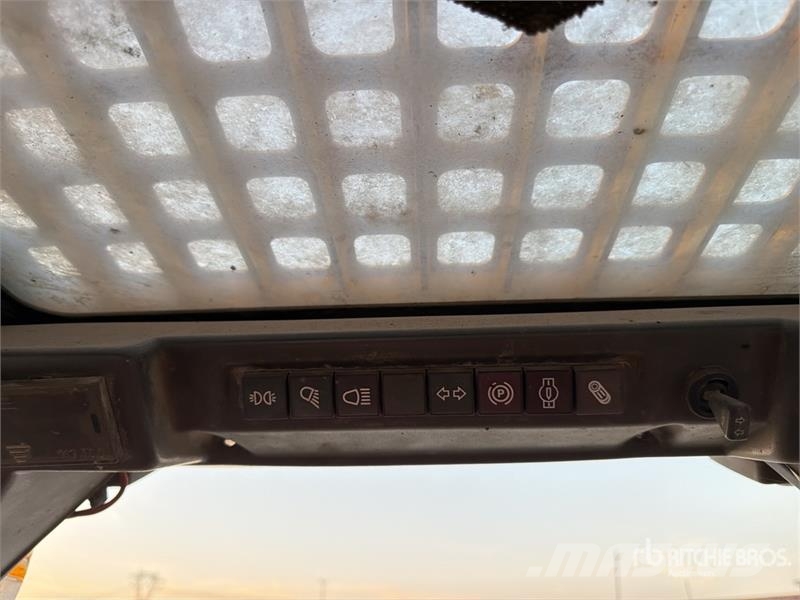  FKI 344 Skid Steer Loader Мини товарачи
