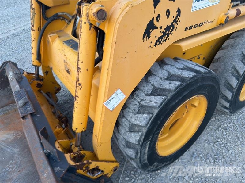  FKI 344 Skid Steer Loader Мини товарачи

