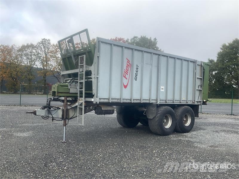 Fliegl Gigant ASW 268 Push-Off Silage Trailer Universele aanhangers