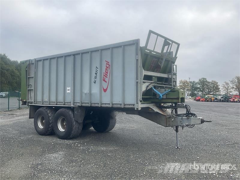 Fliegl Gigant ASW 268 Push-Off Silage Trailer Universele aanhangers