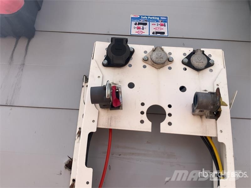 Fliegl SDS Tri/A Curtain Side Trailer مقطورات بغطاء جانبي