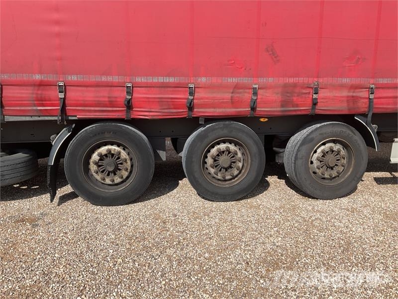 Fliegl SDS Tri/A Curtain Side Trailer مقطورات بغطاء جانبي