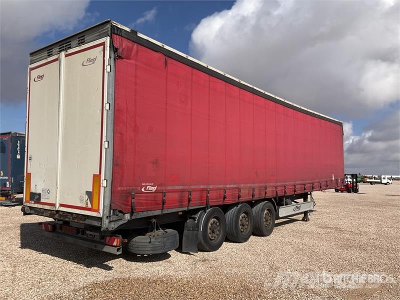 Fliegl SDS Tri/A Curtain Side Trailer مقطورات بغطاء جانبي