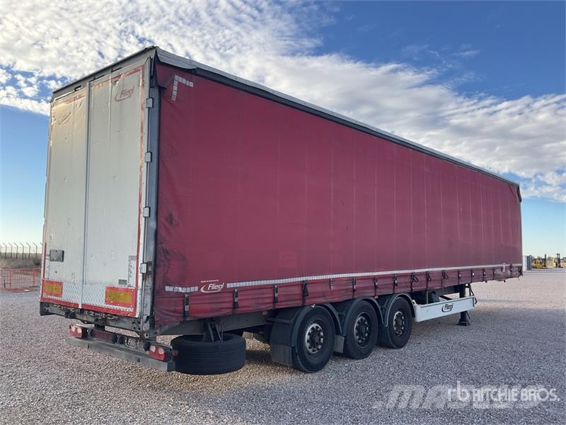 Fliegl SDS Tri/A Curtain Side Trailer Caja de lona