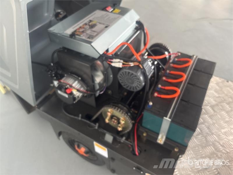 FLOOR-SWEEPER GDW12 Electric Sweeper Truck (Unused Tänavapuhastusveokid