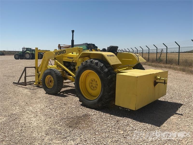 Ford 2WD Antique Tractor Traktory