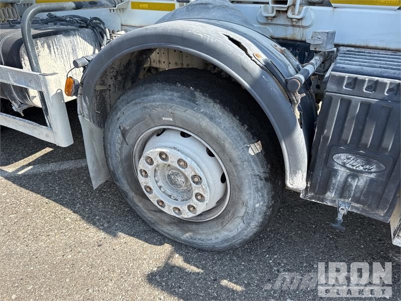 Ford 4142M 8x4 Mixer Truck ミキサー車