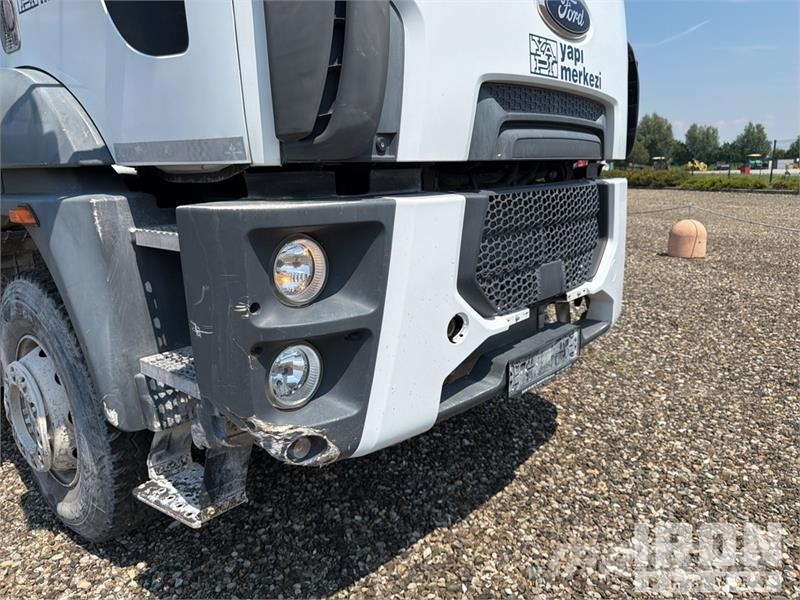 Ford 4142M 8x4 Mixer Truck ミキサー車