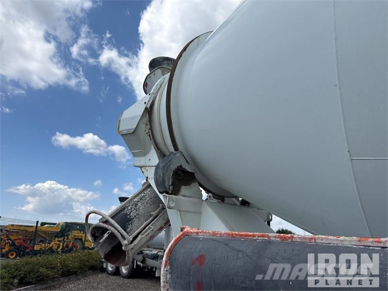 Ford 4142M 8x4 Mixer Truck ミキサー車