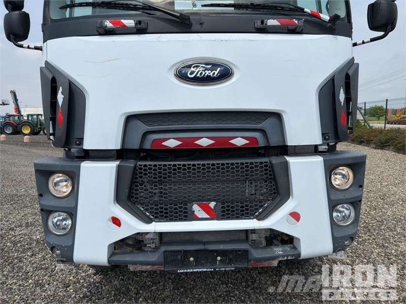 Ford 4142M 8x4 Mixer Truck ミキサー車