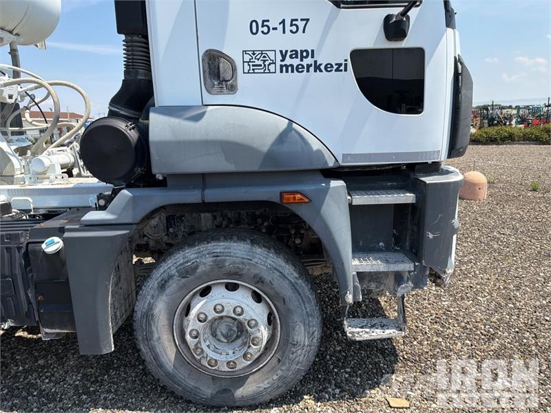 Ford 4142M 8x4 Mixer Truck ミキサー車