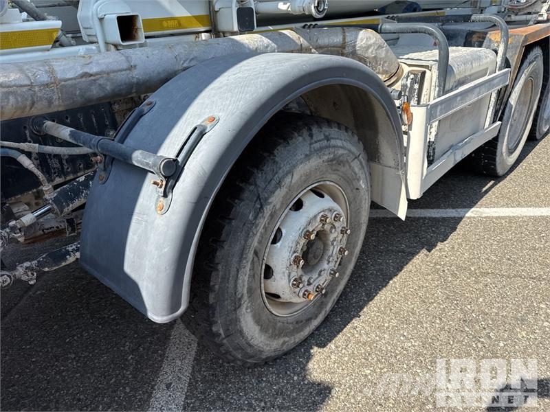 Ford 4142M 8x4 Mixer Truck ミキサー車