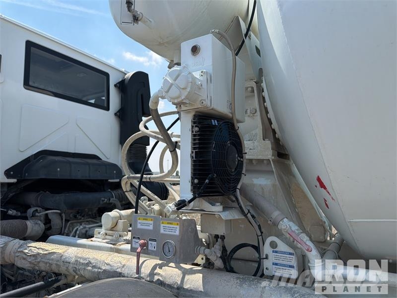 Ford 4142M 8x4 Mixer Truck ミキサー車