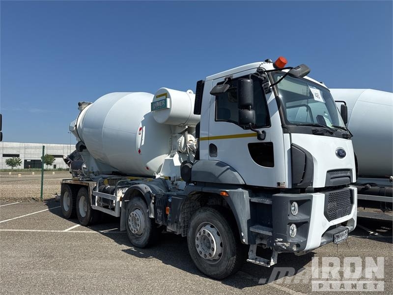 Ford 4142M 8x4 Mixer Truck ミキサー車
