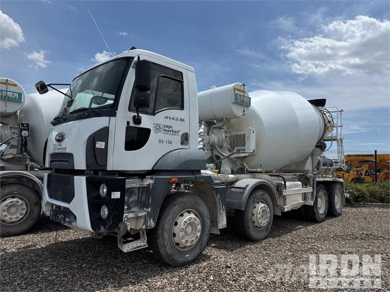 Ford 4142M 8x4 Mixer Truck ミキサー車