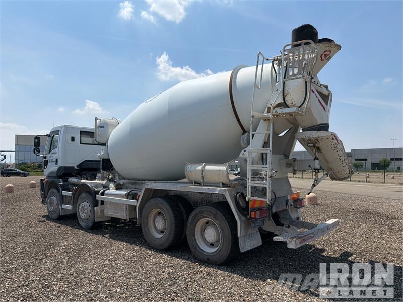 Ford 4142M 8x4 Mixer Truck ミキサー車