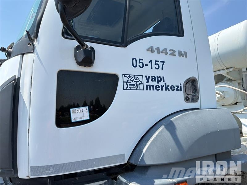 Ford 4142M 8x4 Mixer Truck ミキサー車