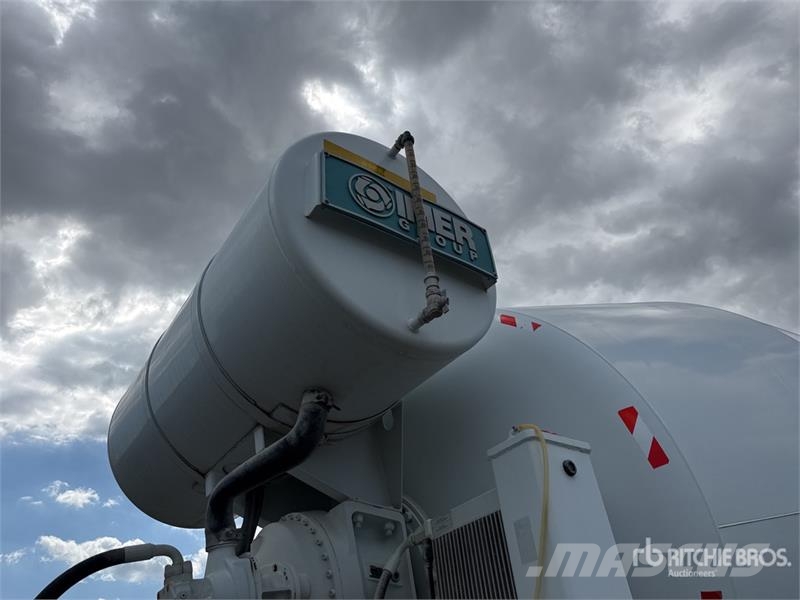 Ford 4142M 8x4 Mixer Truck ミキサー車