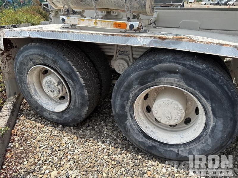 Ford 4142M 8x4 Mixer Truck ミキサー車