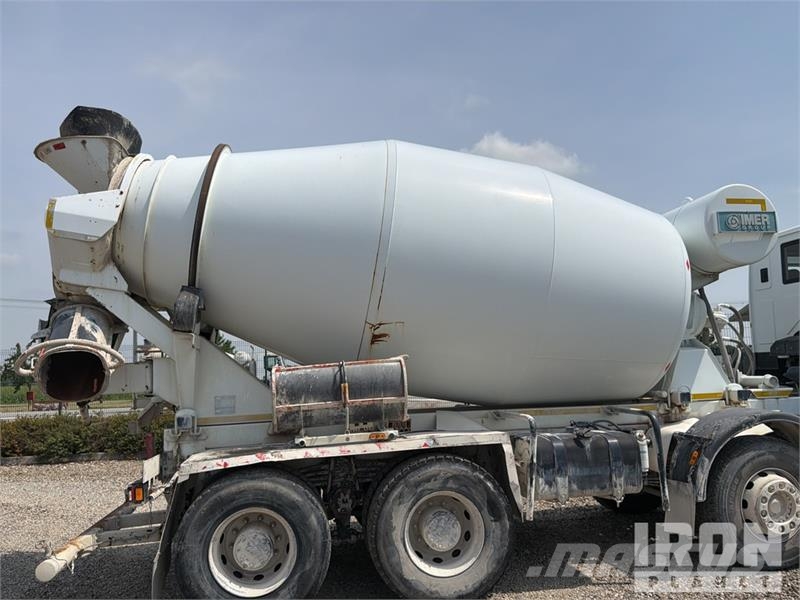 Ford 4142M 8x4 Mixer Truck ミキサー車
