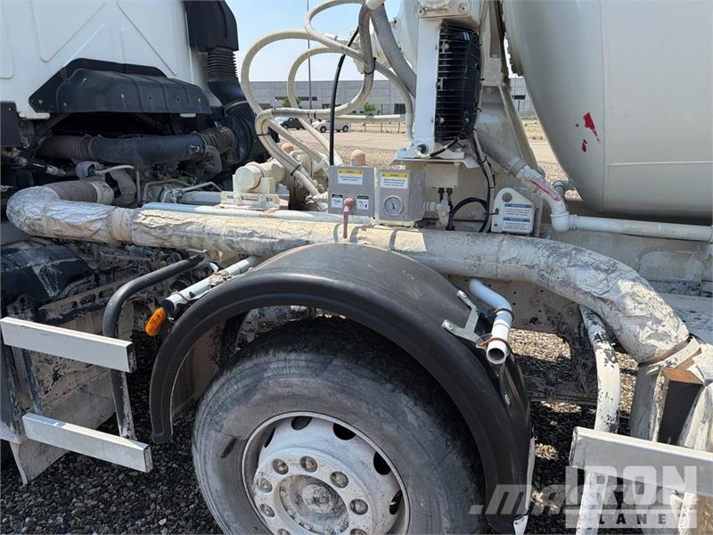 Ford 4142M 8x4 Mixer Truck ミキサー車