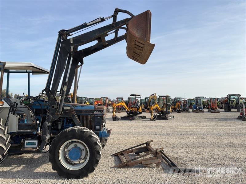 Ford 6640SL 4WD Tractor Traktori