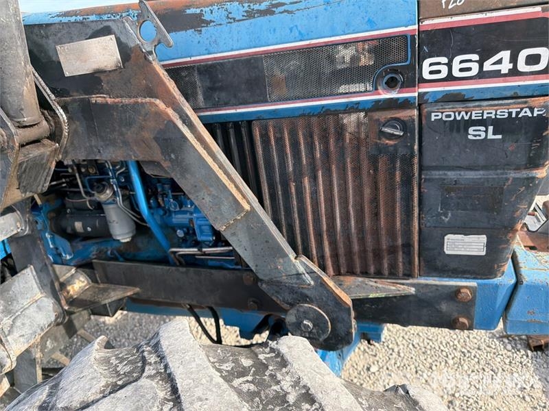 Ford 6640SL 4WD Tractor Traktori