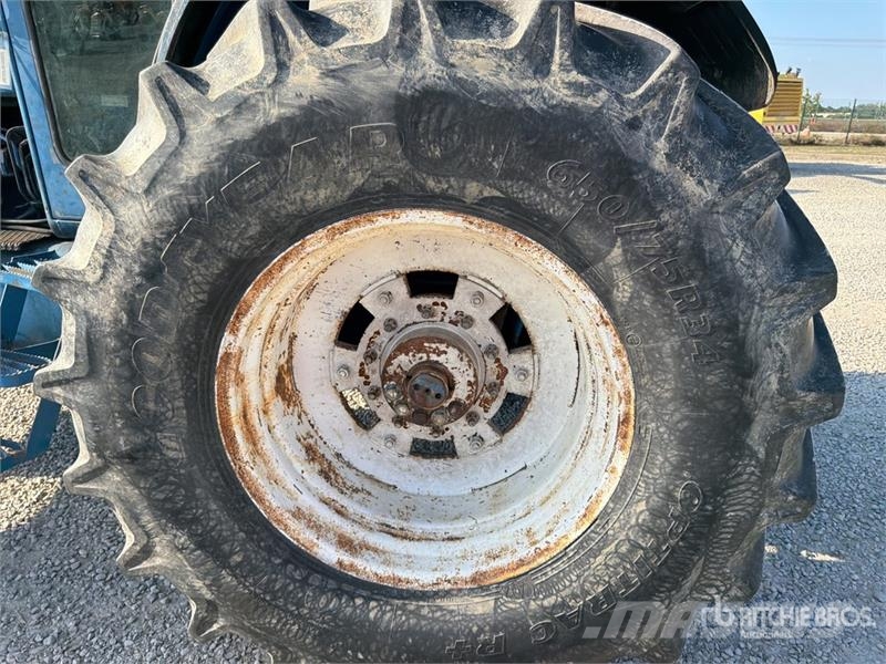 Ford 8830 4WD Tractor Traktorer