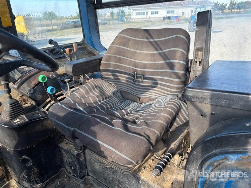 Ford 8830 4WD Tractor Traktorer