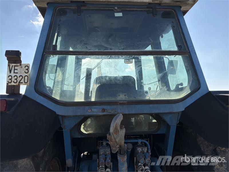 Ford 8830 4WD Tractor Traktorer