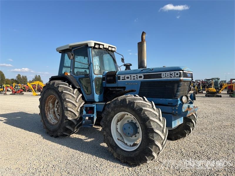 Ford 8830 4WD Tractor Traktorer