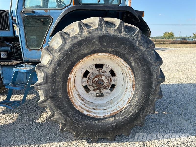 Ford 8830 4WD Tractor Traktorer