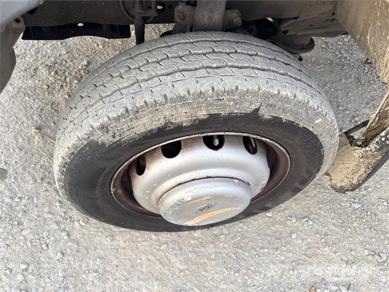 Ford Amco Veba V703 2S on Ford Transit Dump Truck with  Araç üzeri vinçler