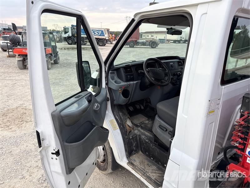 Ford Amco Veba V703 2S on Ford Transit Dump Truck with  Araç üzeri vinçler