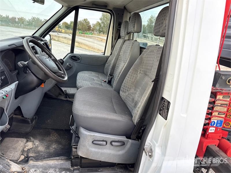 Ford Amco Veba V703 2S on Ford Transit Dump Truck with  Araç üzeri vinçler
