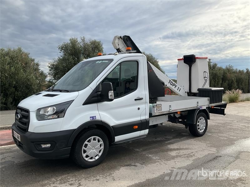 Ford Elevator Topy 11 9.1 m on  Ford Transit 4x2 Bucket Piattaforme autocarrate