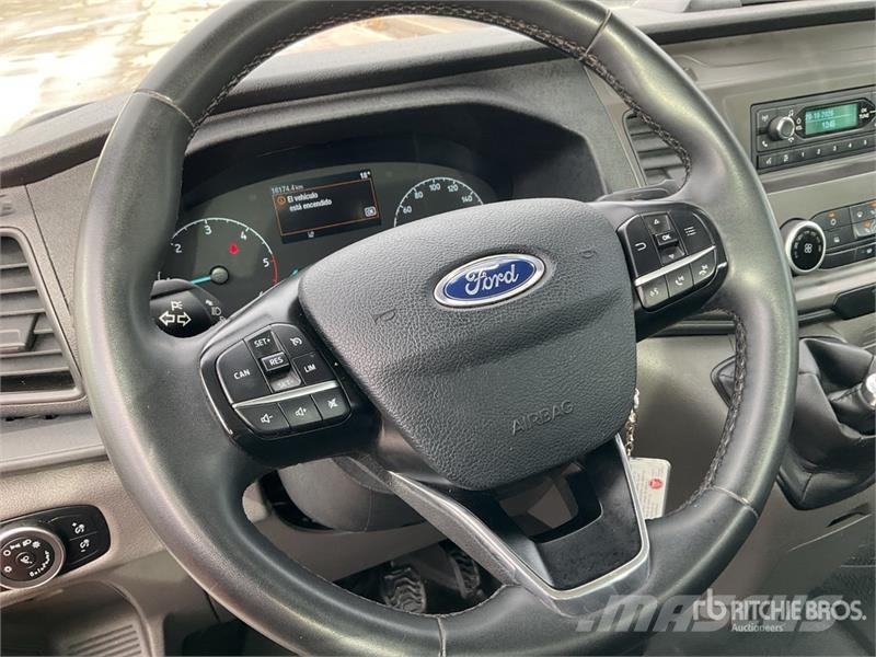 Ford Elevator Topy 11 9.1 m on  Ford Transit 4x2 Bucket Piattaforme autocarrate