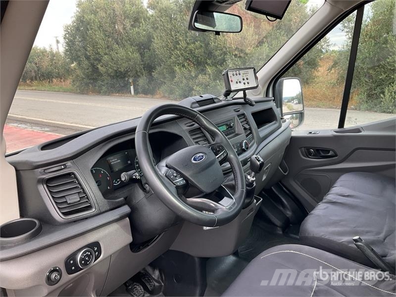 Ford Elevator Topy 11 9.1 m on  Ford Transit 4x2 Bucket Piattaforme autocarrate