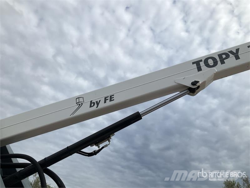 Ford Elevator Topy 11 9.1 m on  Ford Transit 4x2 Bucket Piattaforme autocarrate
