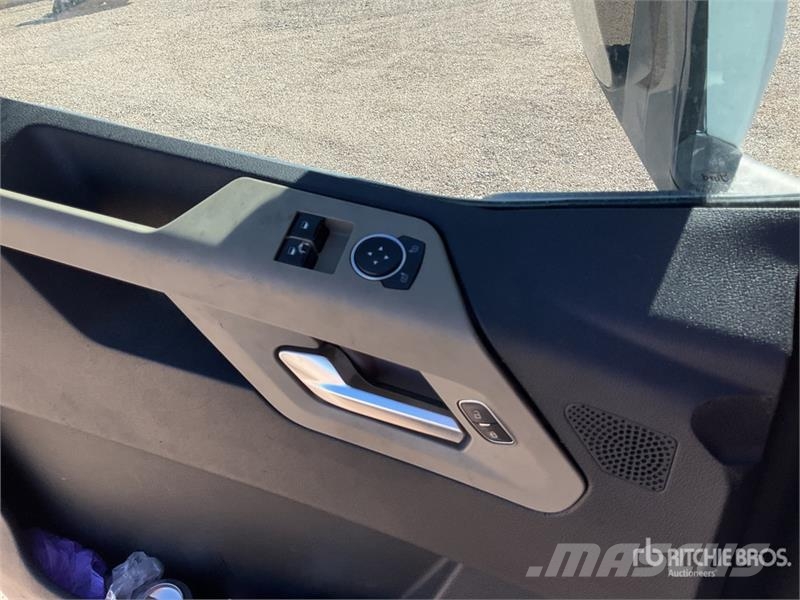 Ford F-MAX 500 4x2 S/A Sleeper Truck Tractor Naudoti vilkikai