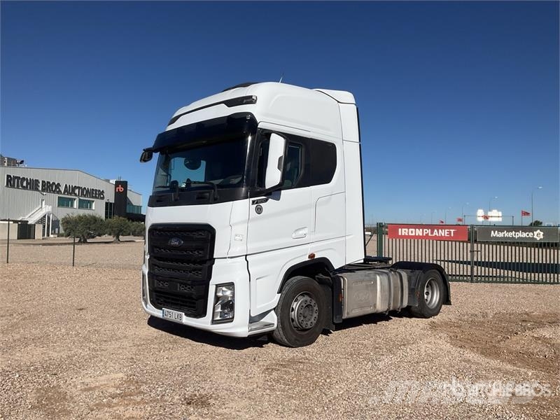 Ford F-MAX 500 4x2 S/A Sleeper Truck Tractor Sadulveokid