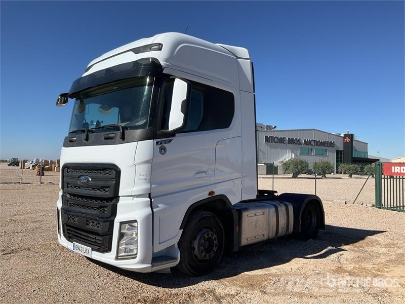 Ford F-MAX 500 4x2 S/A Sleeper Truck Tractor Naudoti vilkikai