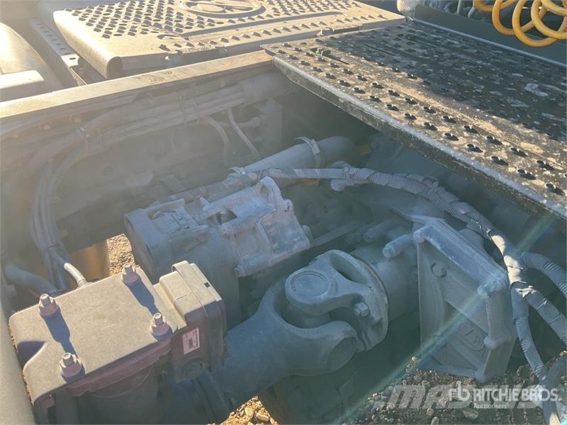 Ford F-MAX 500 4x2 S/A Sleeper Truck Tractor Sadulveokid